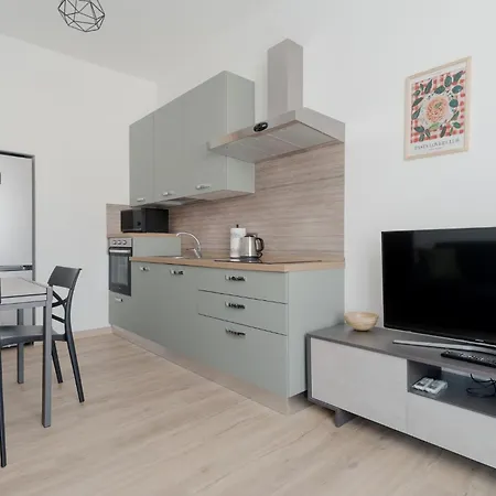Daire Guesthost - Modern Flat In Vigentino Milano