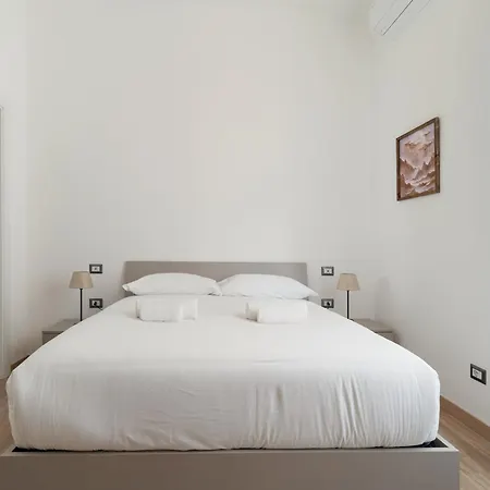 Guesthost - Modern Flat In Vigentino Milano